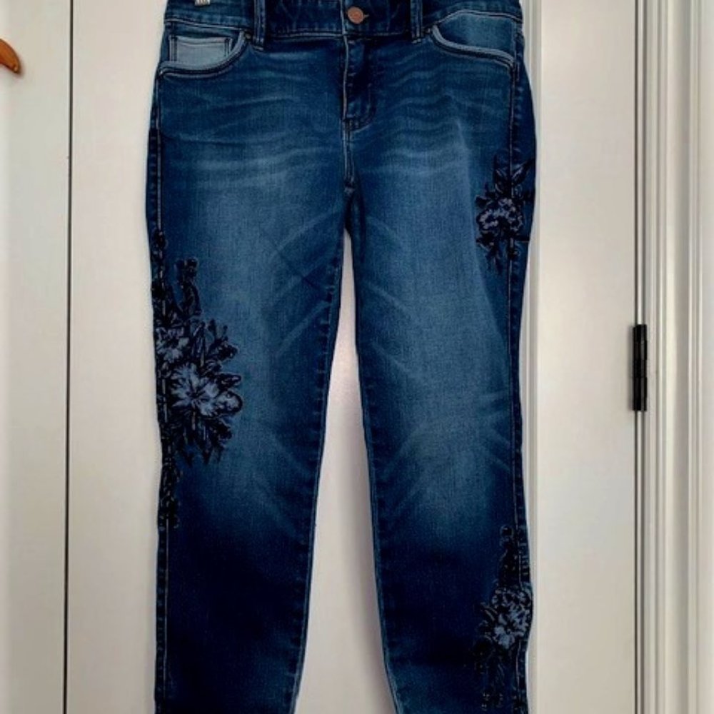 White House Black Market Capri Cropped Navy Floral Embroidered Jeans Women's 4